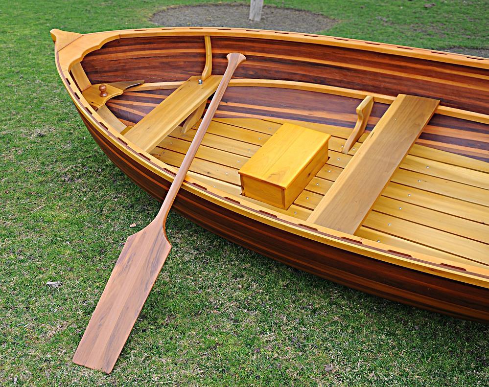 Лодка Dinghy 12