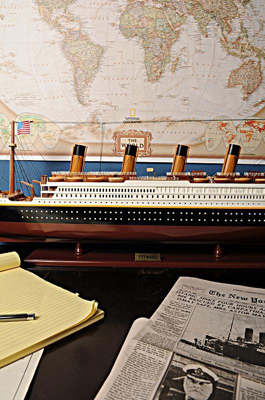 Ship Model Watercraft Traditional Antique Titanic Boats Sailing Medium Painted-Image 1